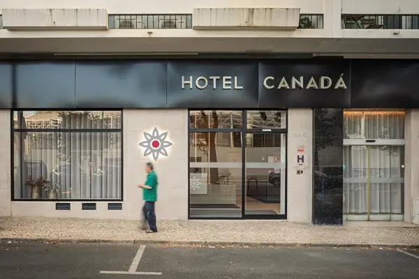 Hotel Canada 6