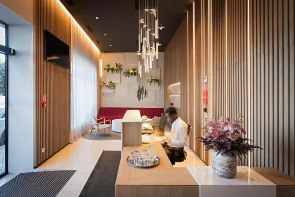Hotel Canada 8